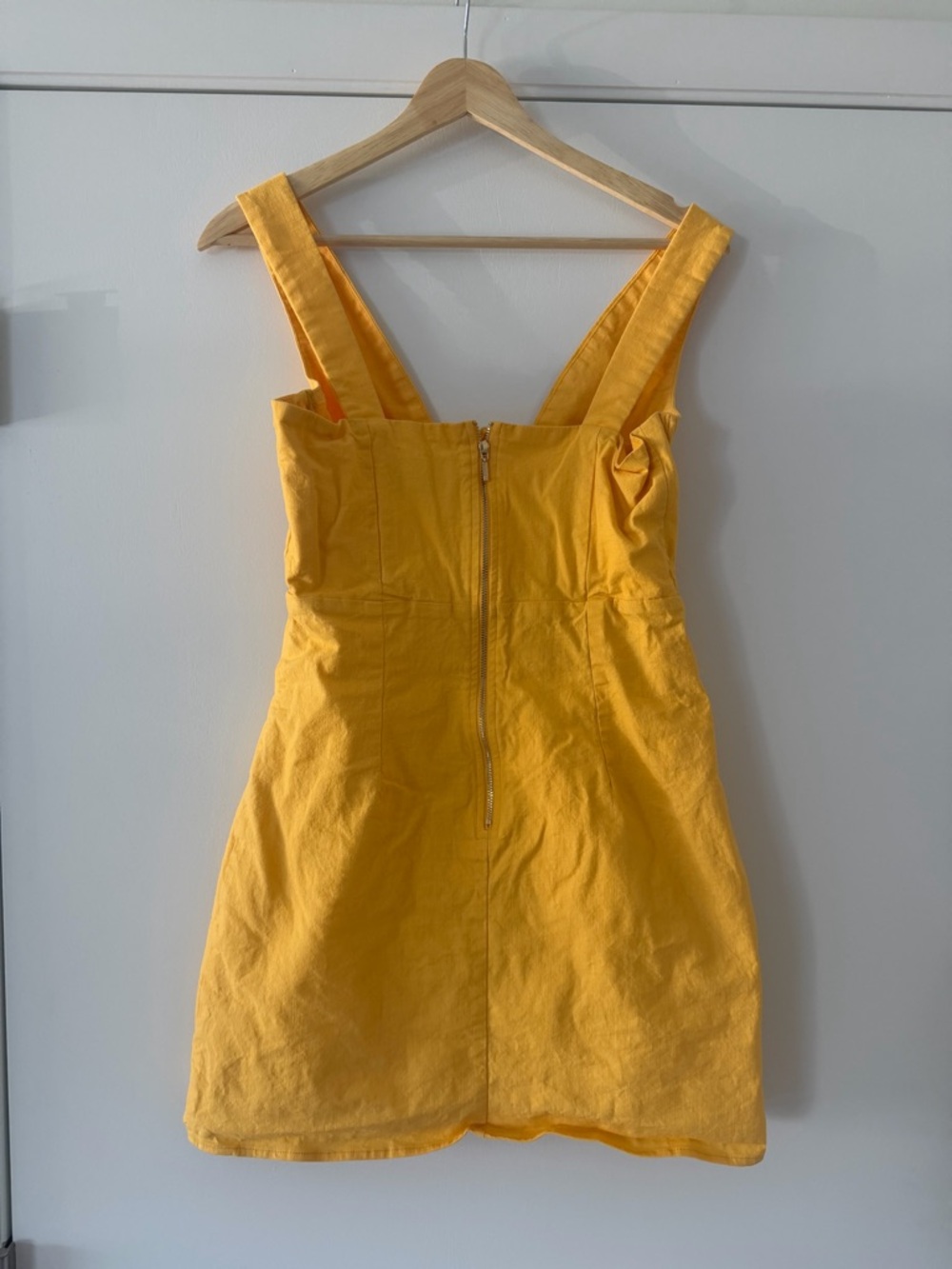 Runaway • Roxy Mini Yellow Dress - Picture 6 of 8